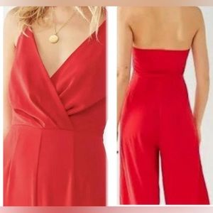New Urban Outfitters Women's casual strap wide legs  red vneck jumpsuit, Size 0
